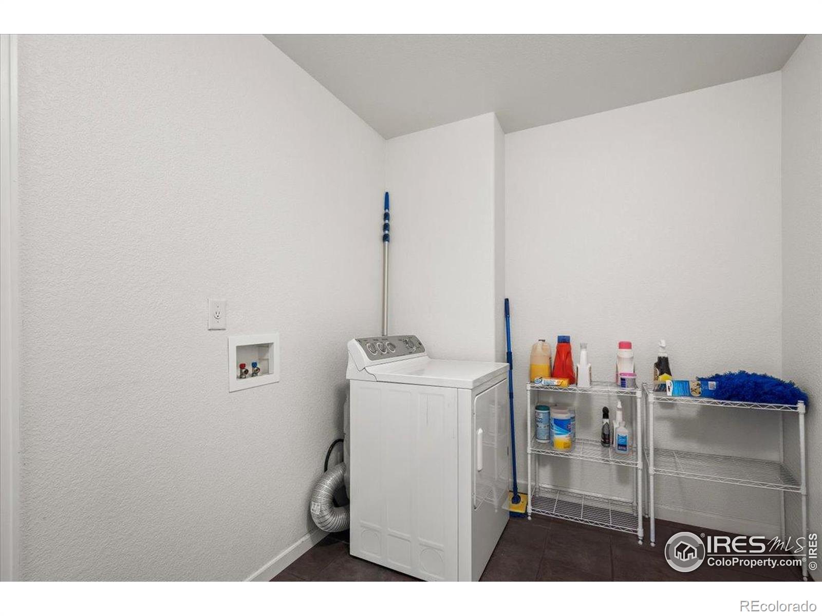 MLS Image #14 for 708  teal circle,longmont, Colorado