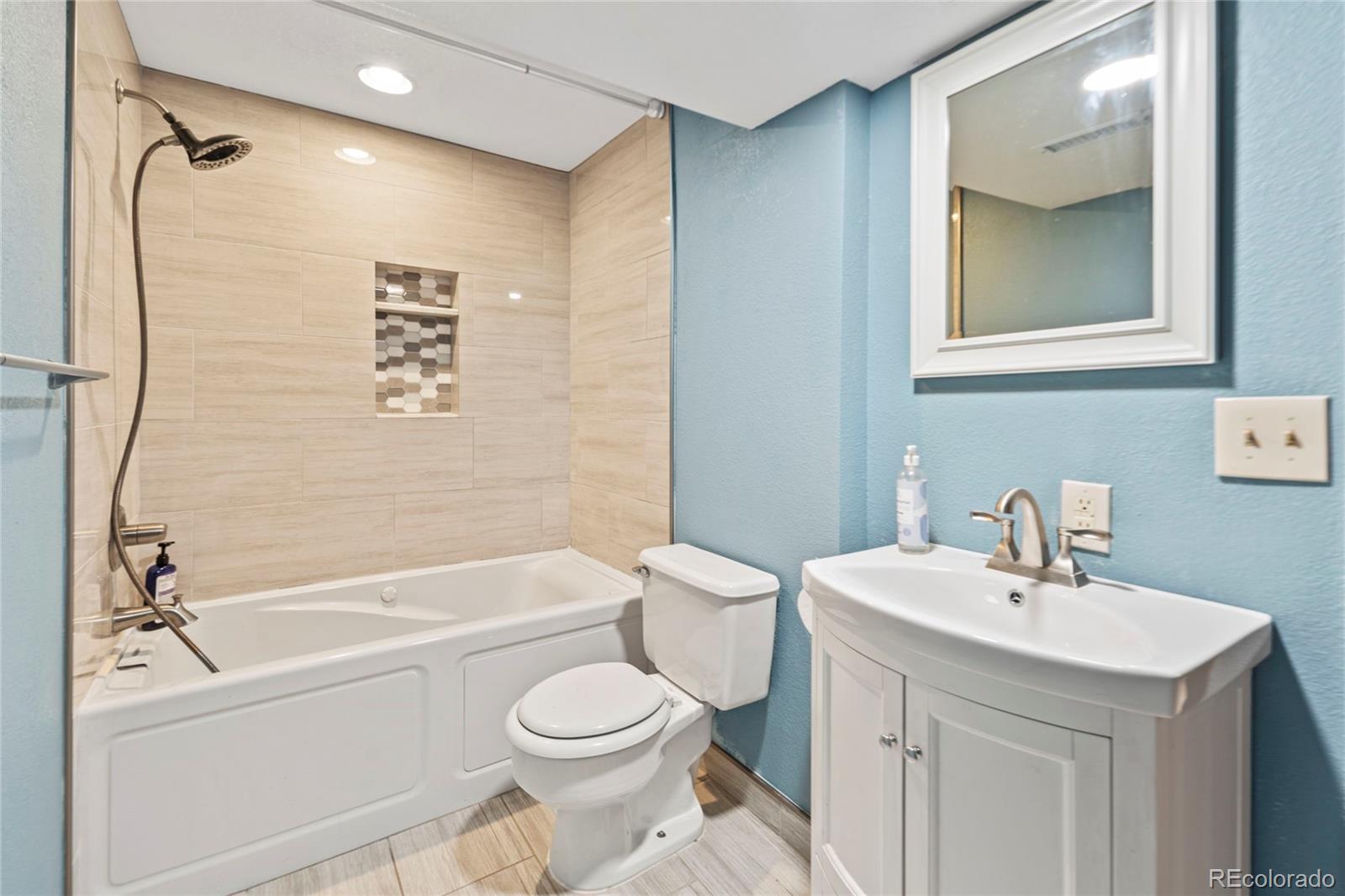 MLS Image #36 for 6222 s ames court,littleton, Colorado