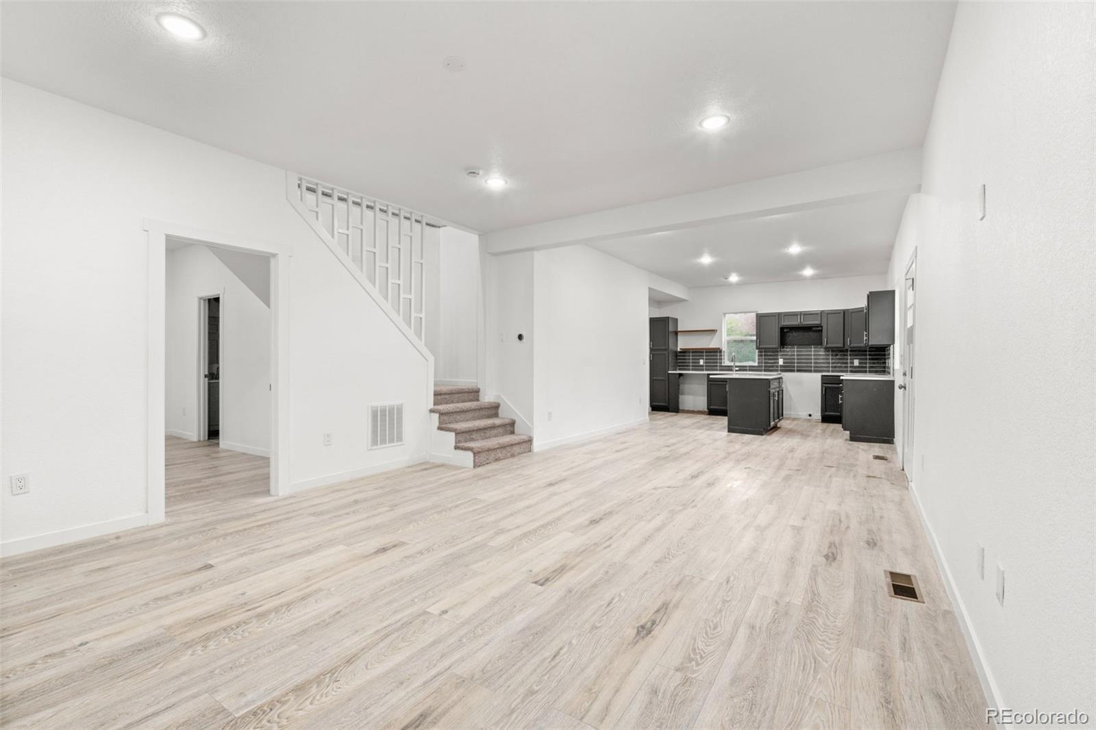 MLS Image #9 for 400  division boulevard,platteville, Colorado
