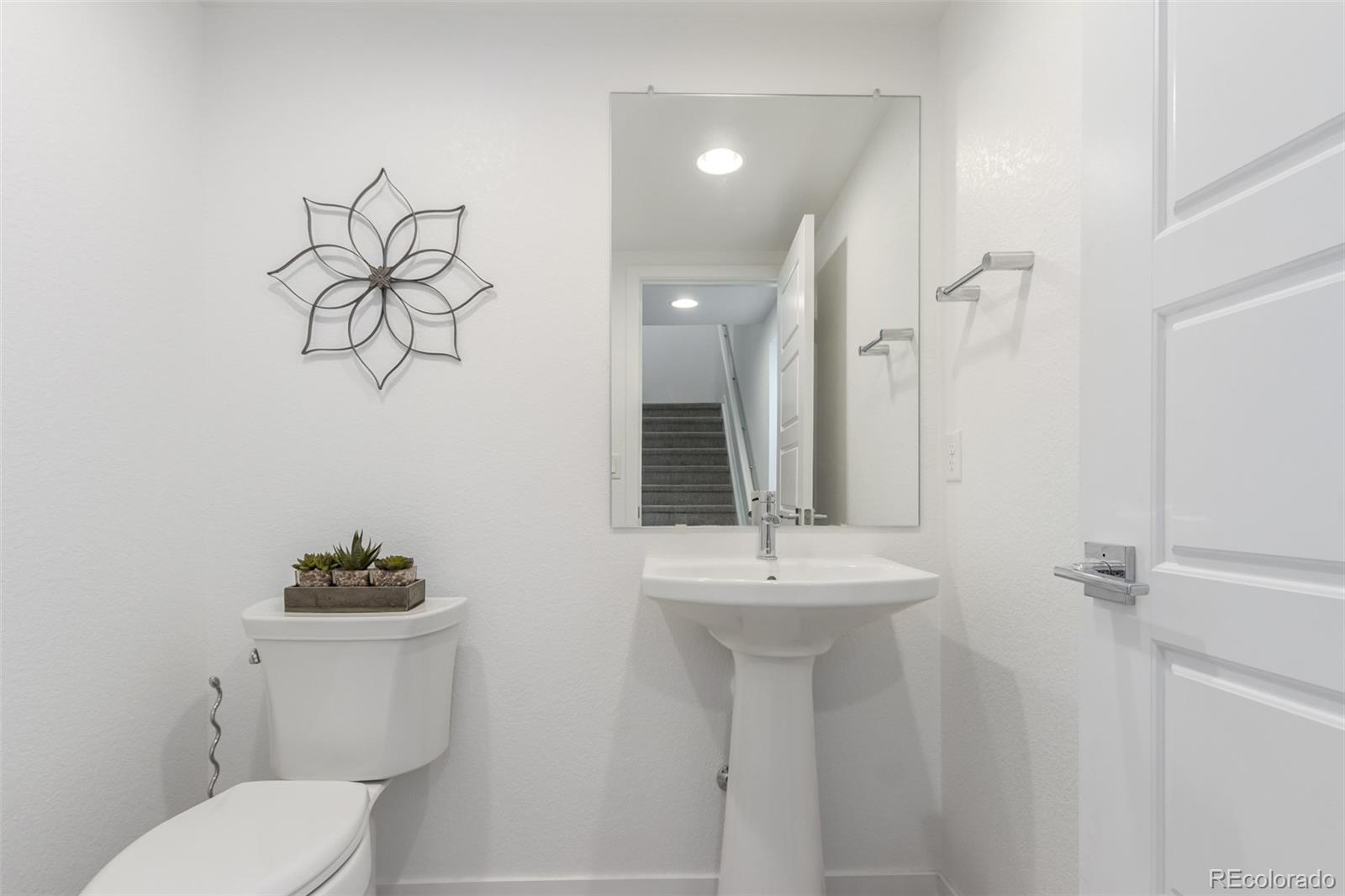 MLS Image #16 for 8958  southurst street,littleton, Colorado