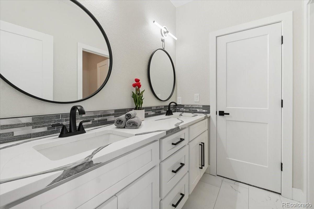 MLS Image #35 for 27250 e nova circle,aurora, Colorado