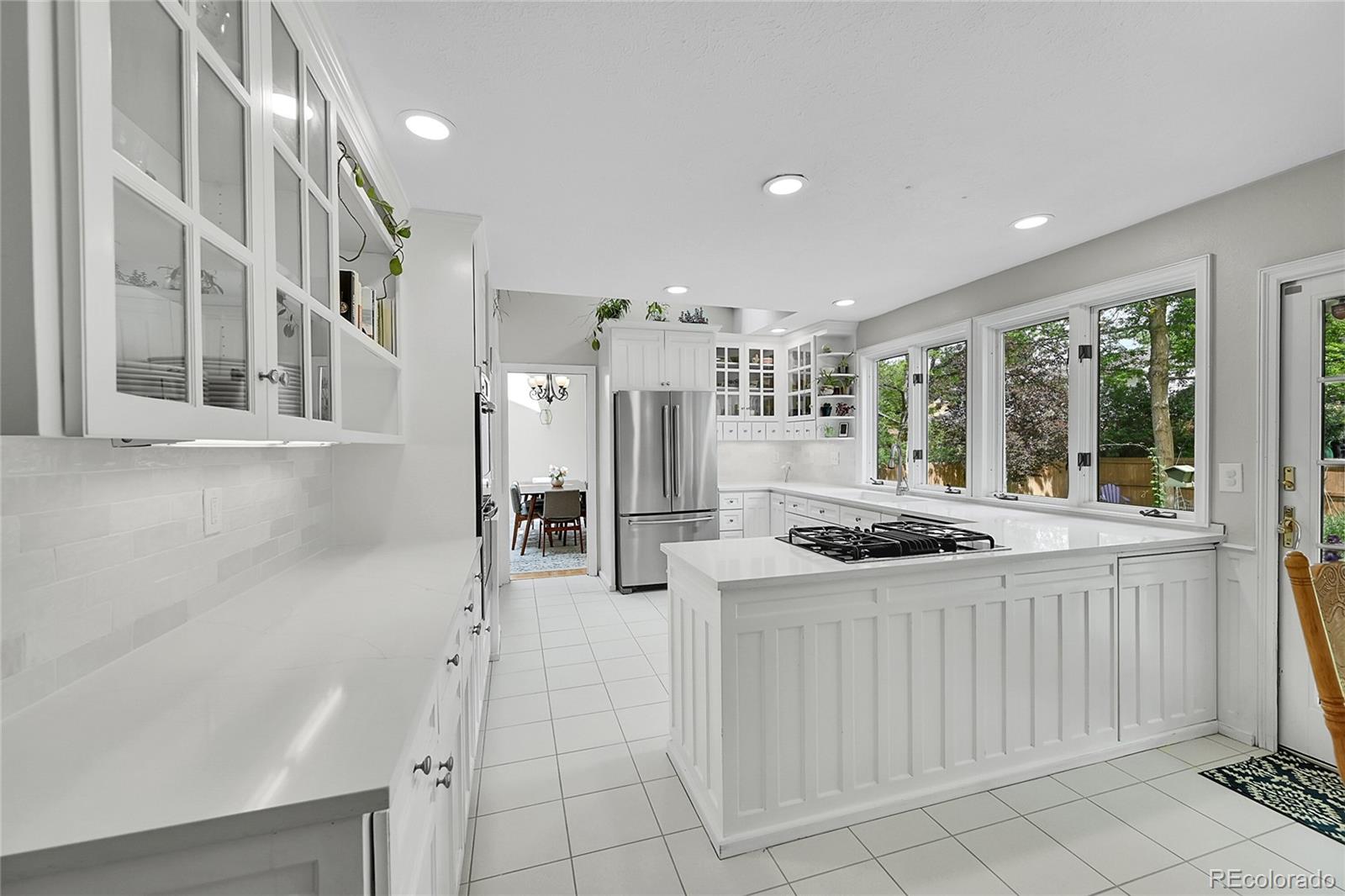 MLS Image #13 for 4012 s newport way,denver, Colorado