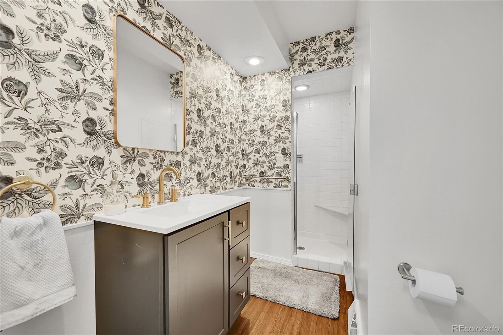 MLS Image #16 for 4012 s newport way,denver, Colorado