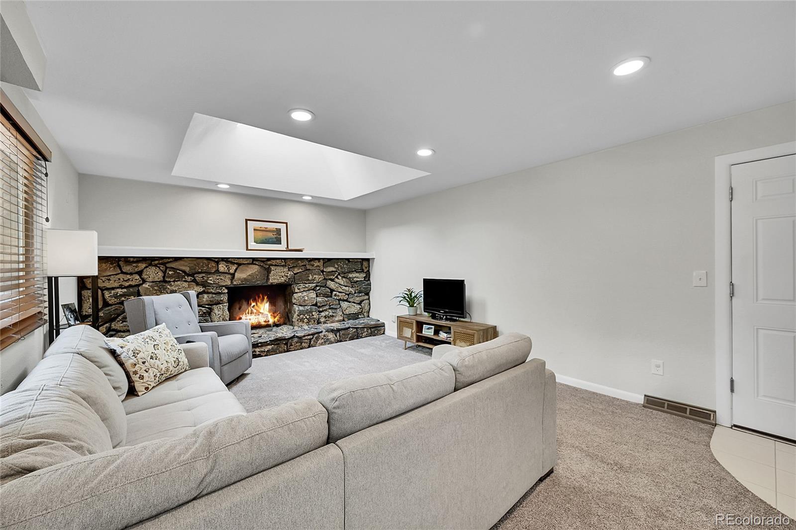 MLS Image #22 for 4012 s newport way,denver, Colorado