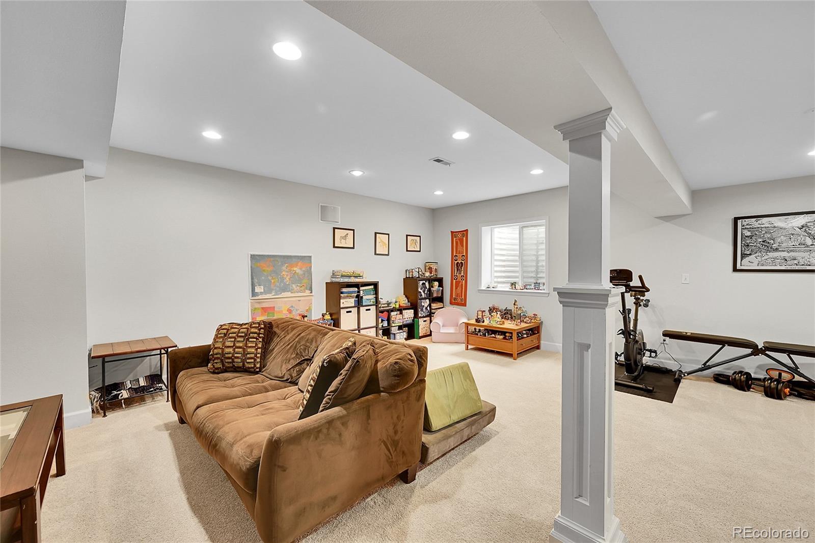 MLS Image #35 for 4012 s newport way,denver, Colorado