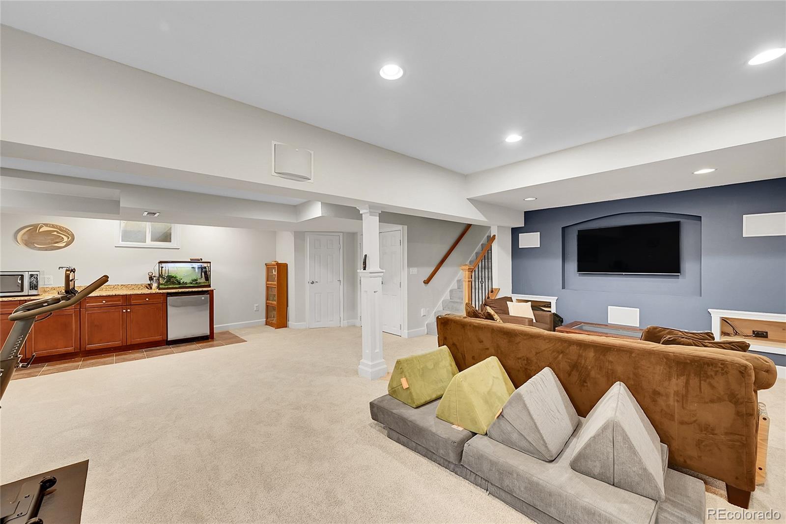 MLS Image #36 for 4012 s newport way,denver, Colorado