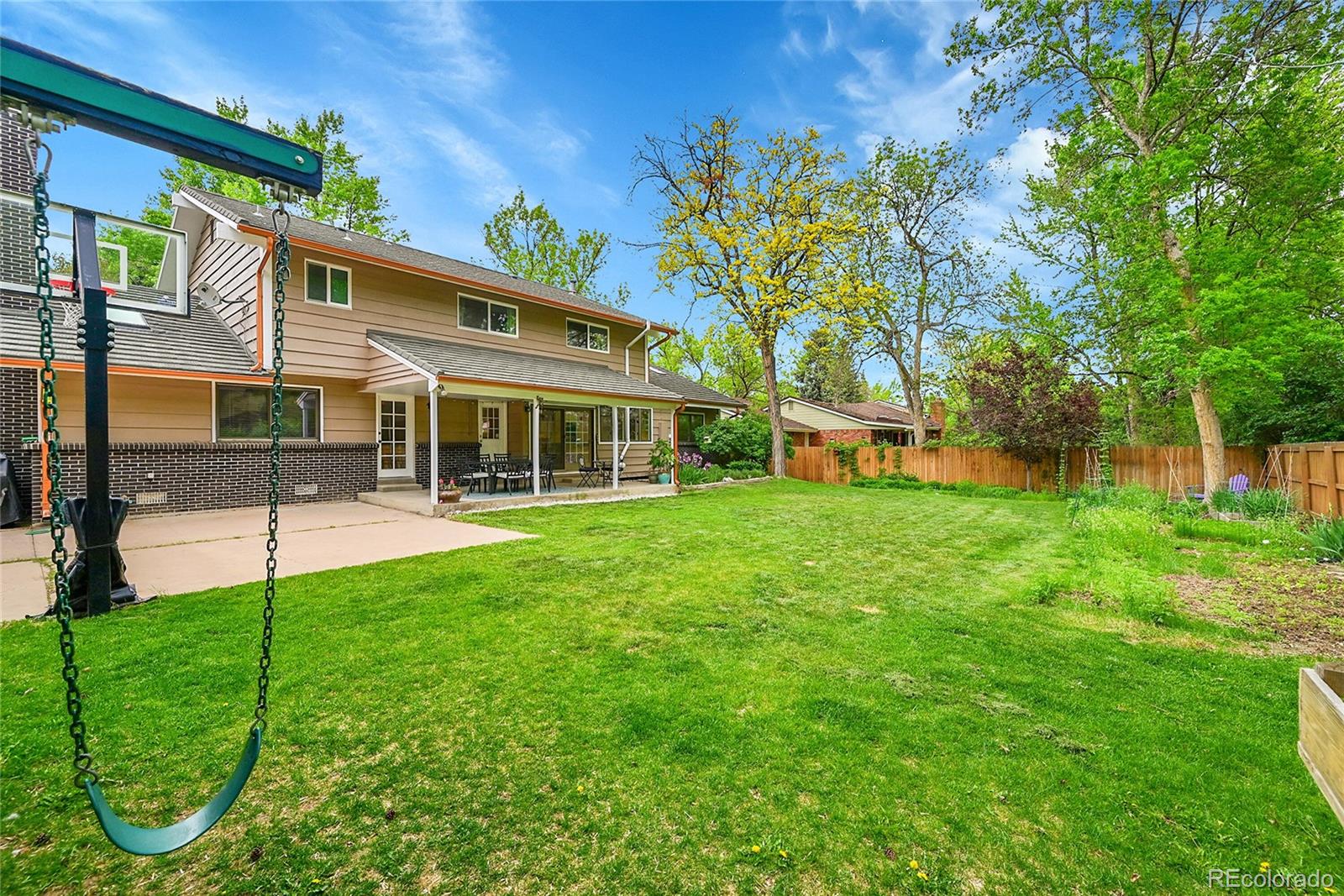 MLS Image #43 for 4012 s newport way,denver, Colorado