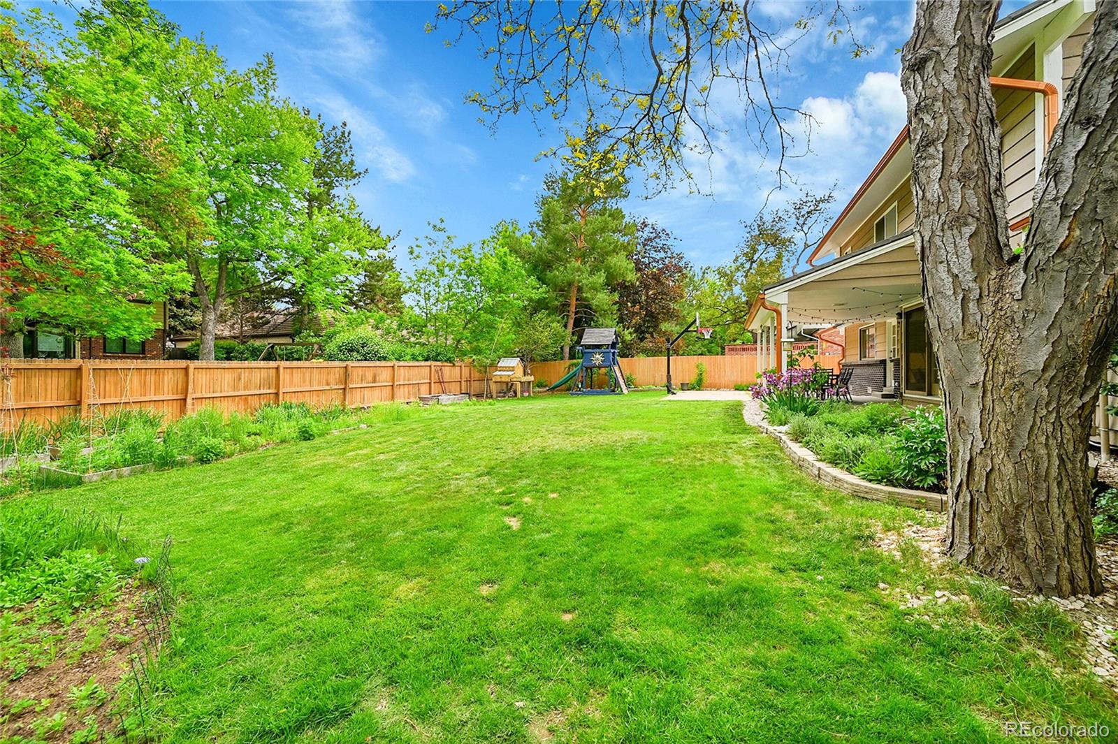 MLS Image #45 for 4012 s newport way,denver, Colorado