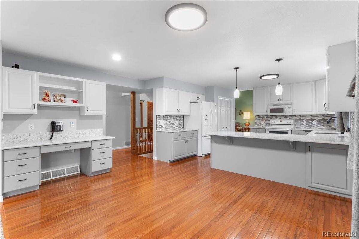 MLS Image #12 for 1444  wakerobin court,fort collins, Colorado