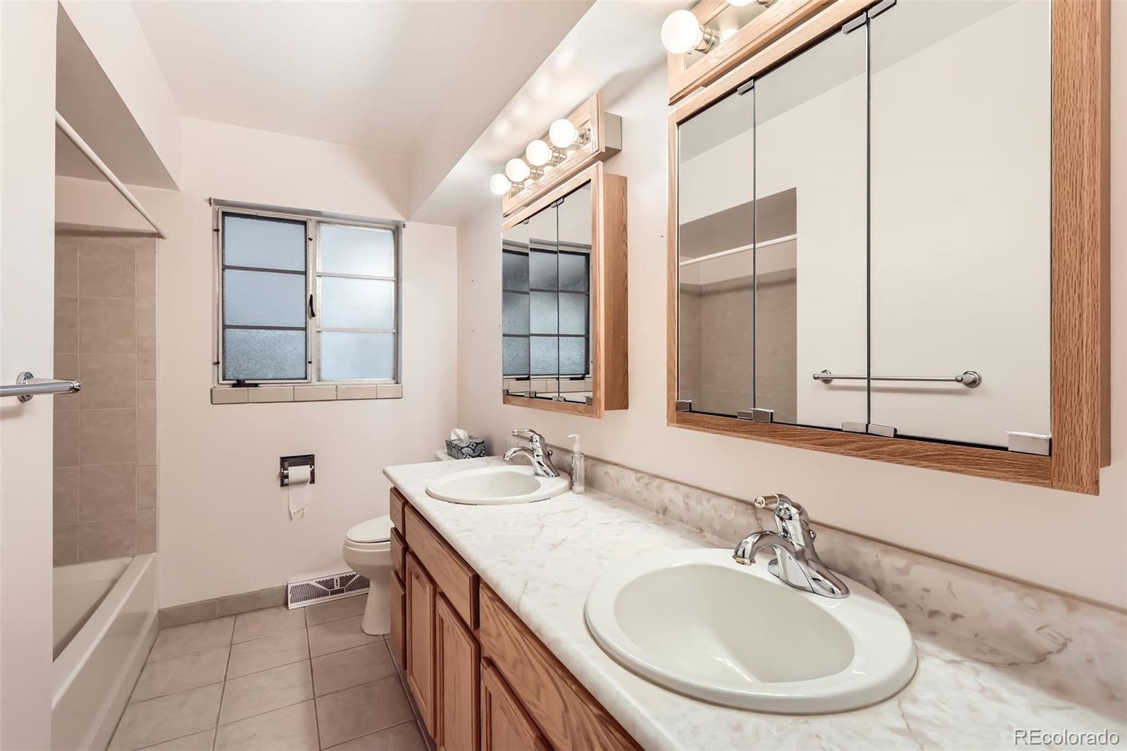 MLS Image #18 for 502  nile street,aurora, Colorado