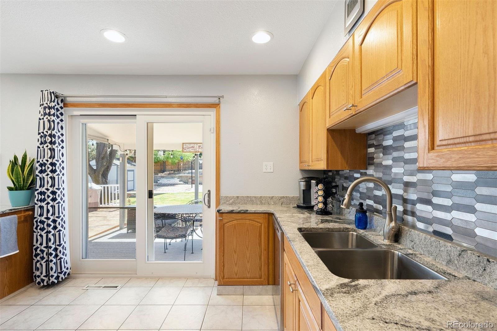 MLS Image #13 for 12384 w connecticut drive,lakewood, Colorado
