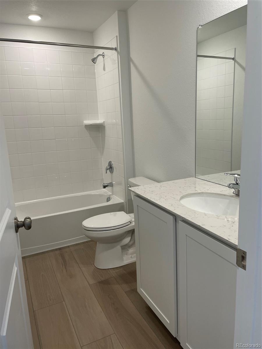MLS Image #2 for 21966 e 39th place,aurora, Colorado
