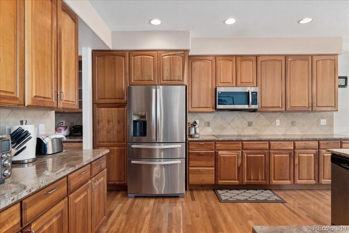 MLS Image #14 for 7132 s tempe court,aurora, Colorado