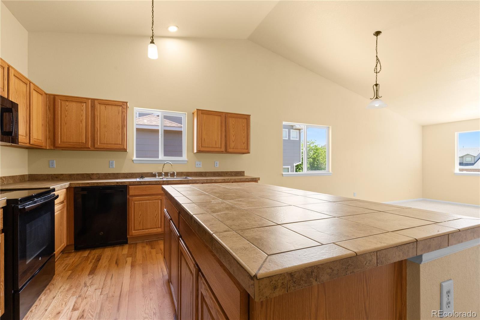 MLS Image #3 for 6760 e 129th avenue,thornton, Colorado