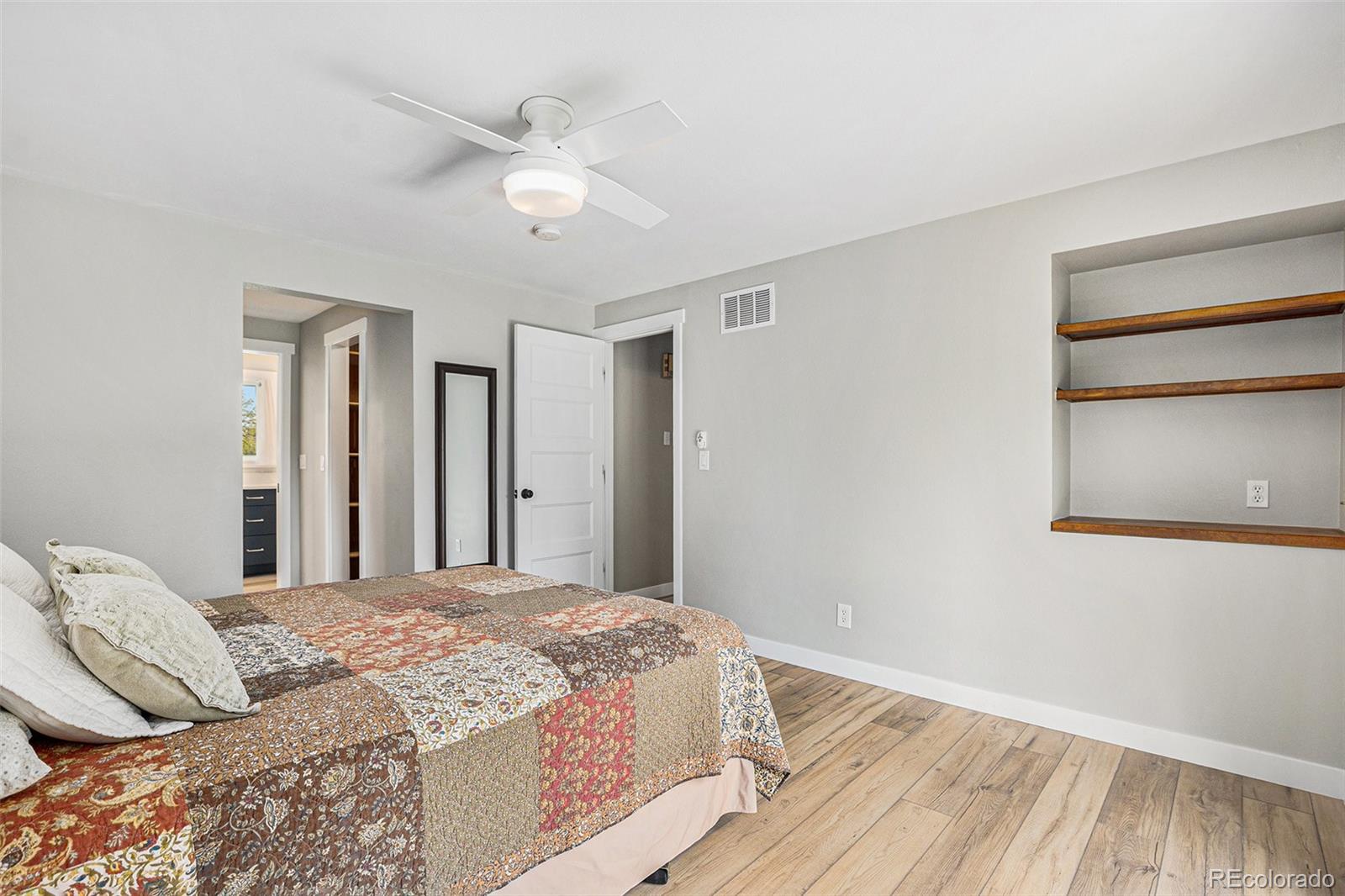 MLS Image #14 for 10482 w 75th avenue,arvada, Colorado