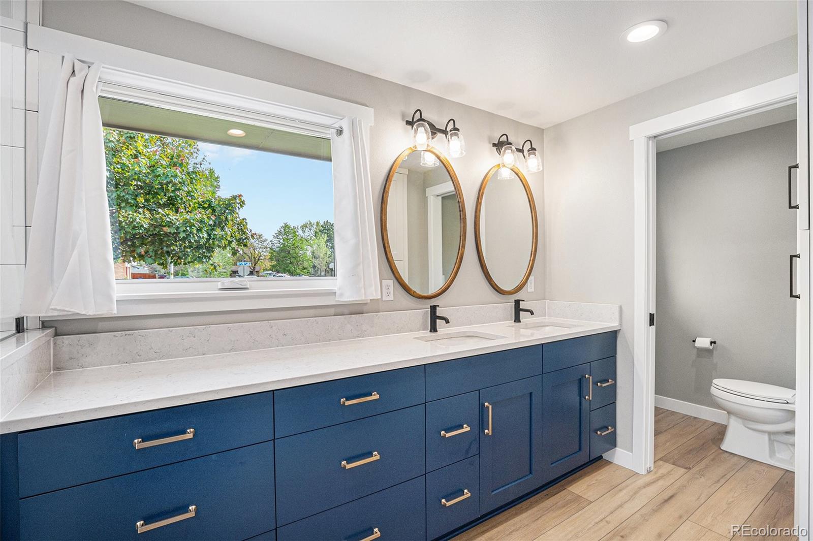 MLS Image #15 for 10482 w 75th avenue,arvada, Colorado