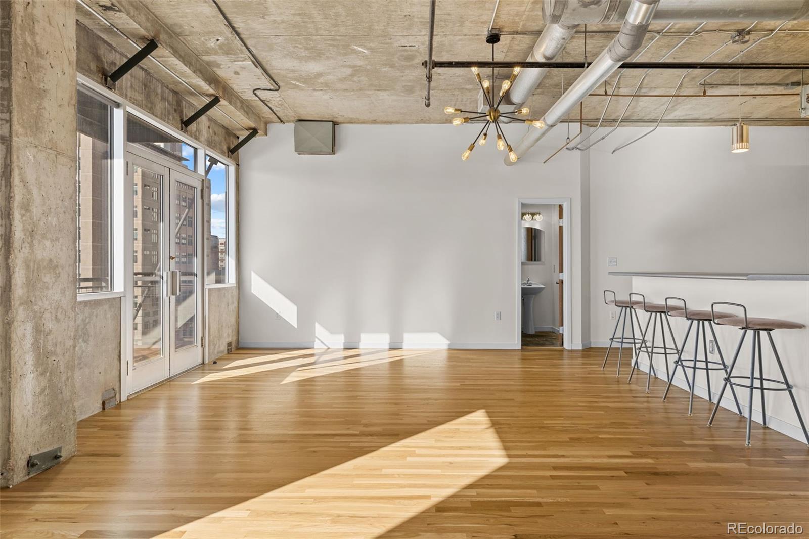 MLS Image #10 for 2020  arapahoe street 970,denver, Colorado