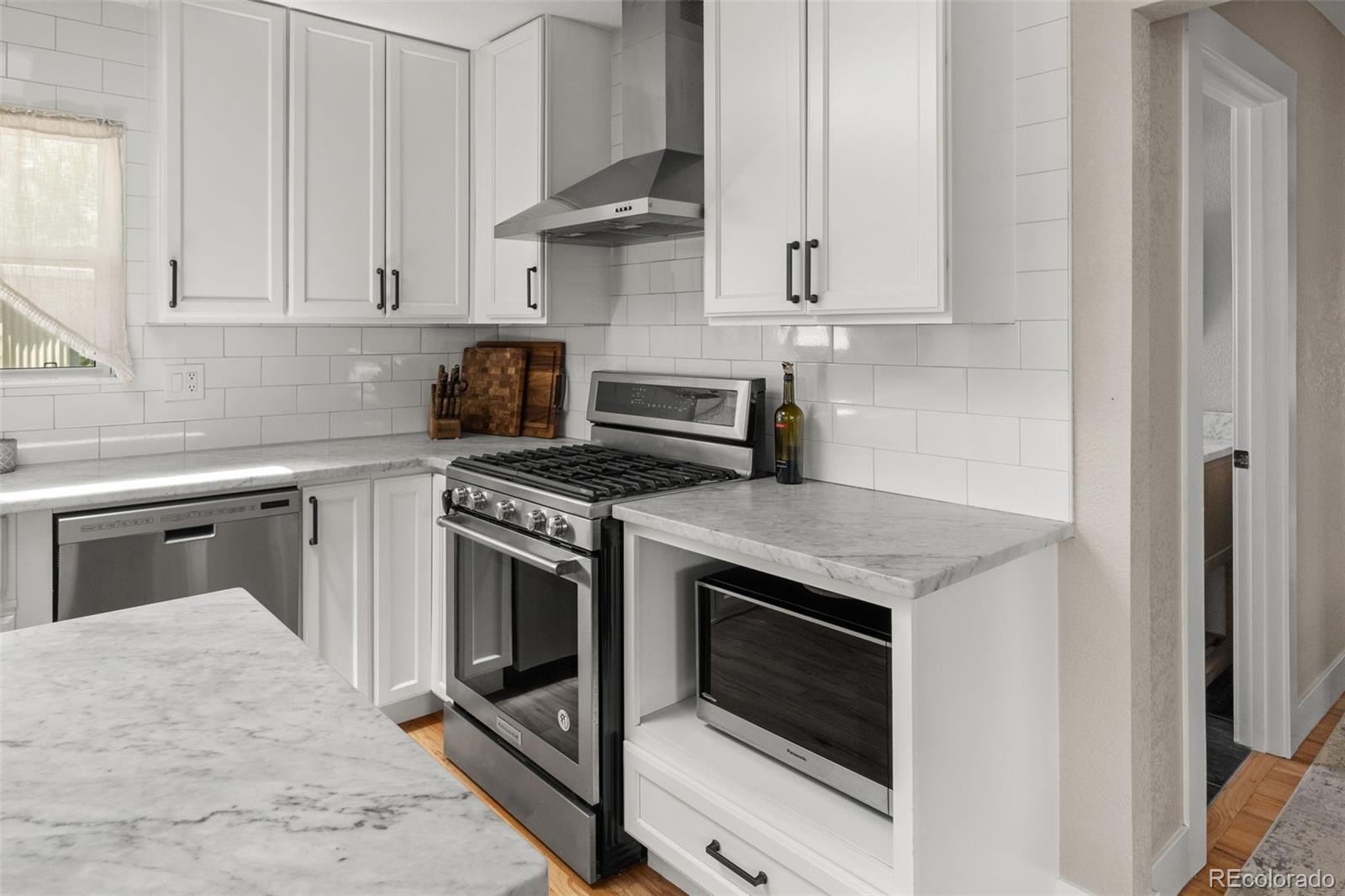 MLS Image #12 for 895  nile court,golden, Colorado