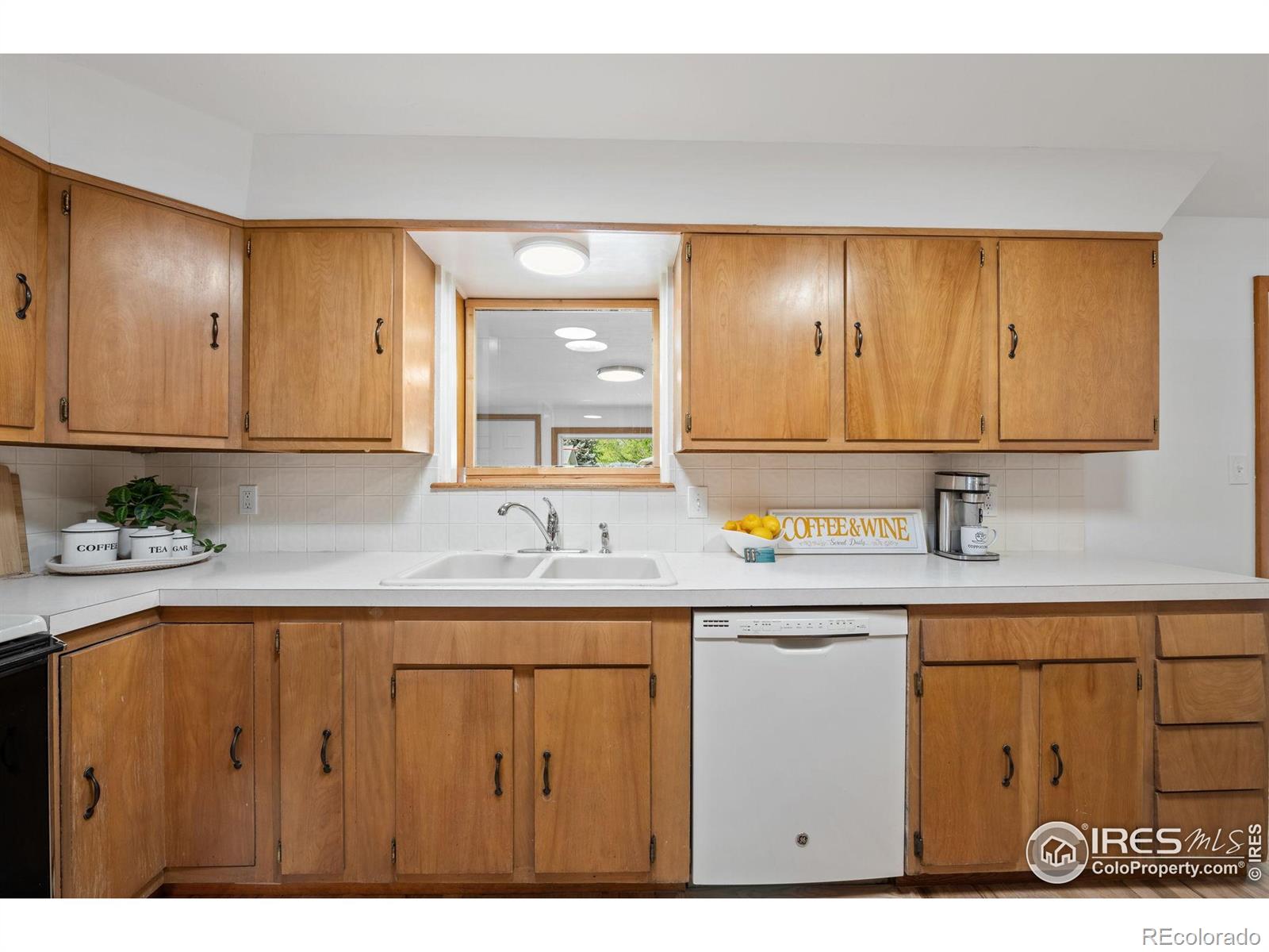 MLS Image #8 for 1429  linden street,longmont, Colorado