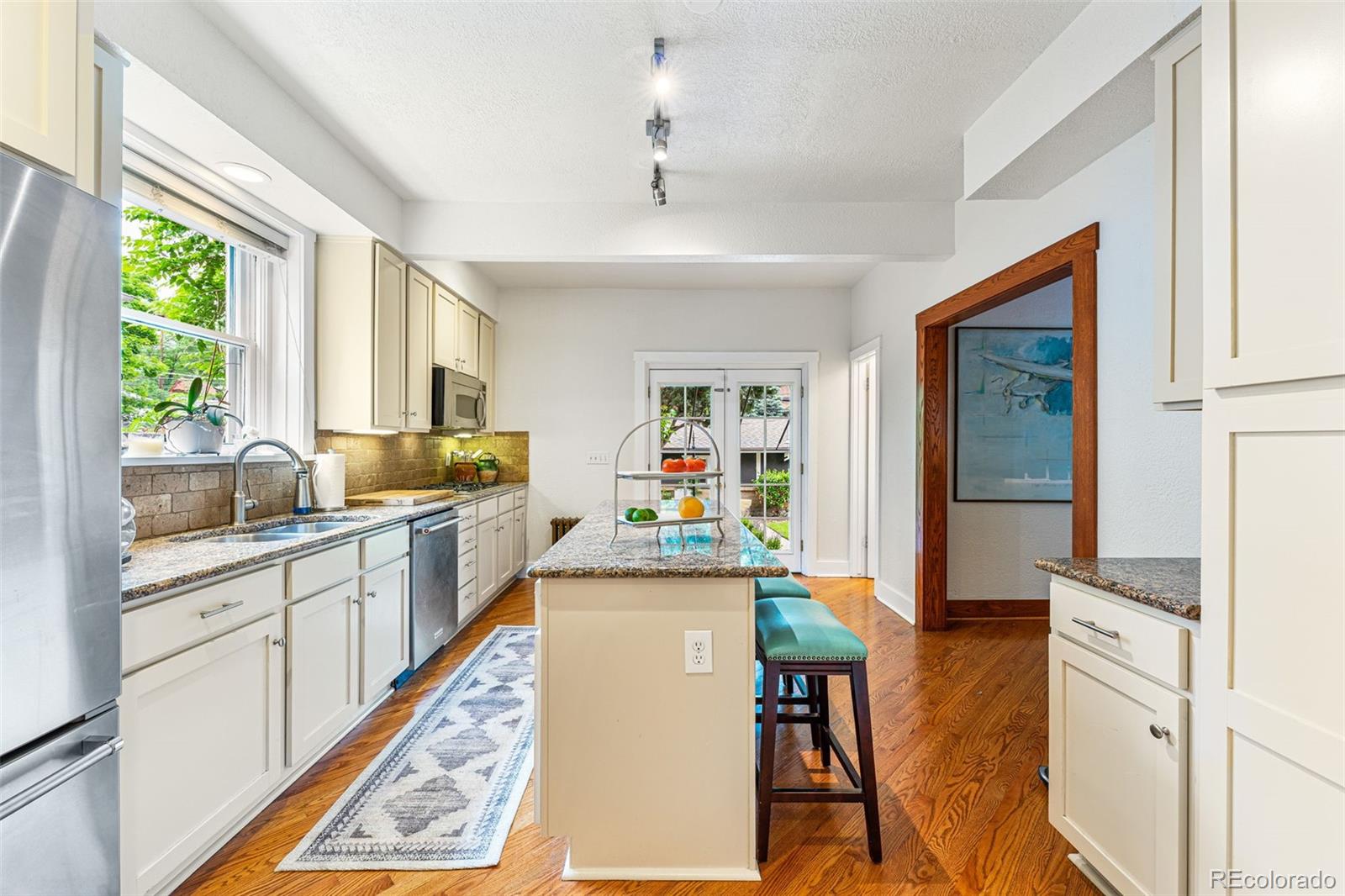 MLS Image #13 for 562 n gilpin street,denver, Colorado