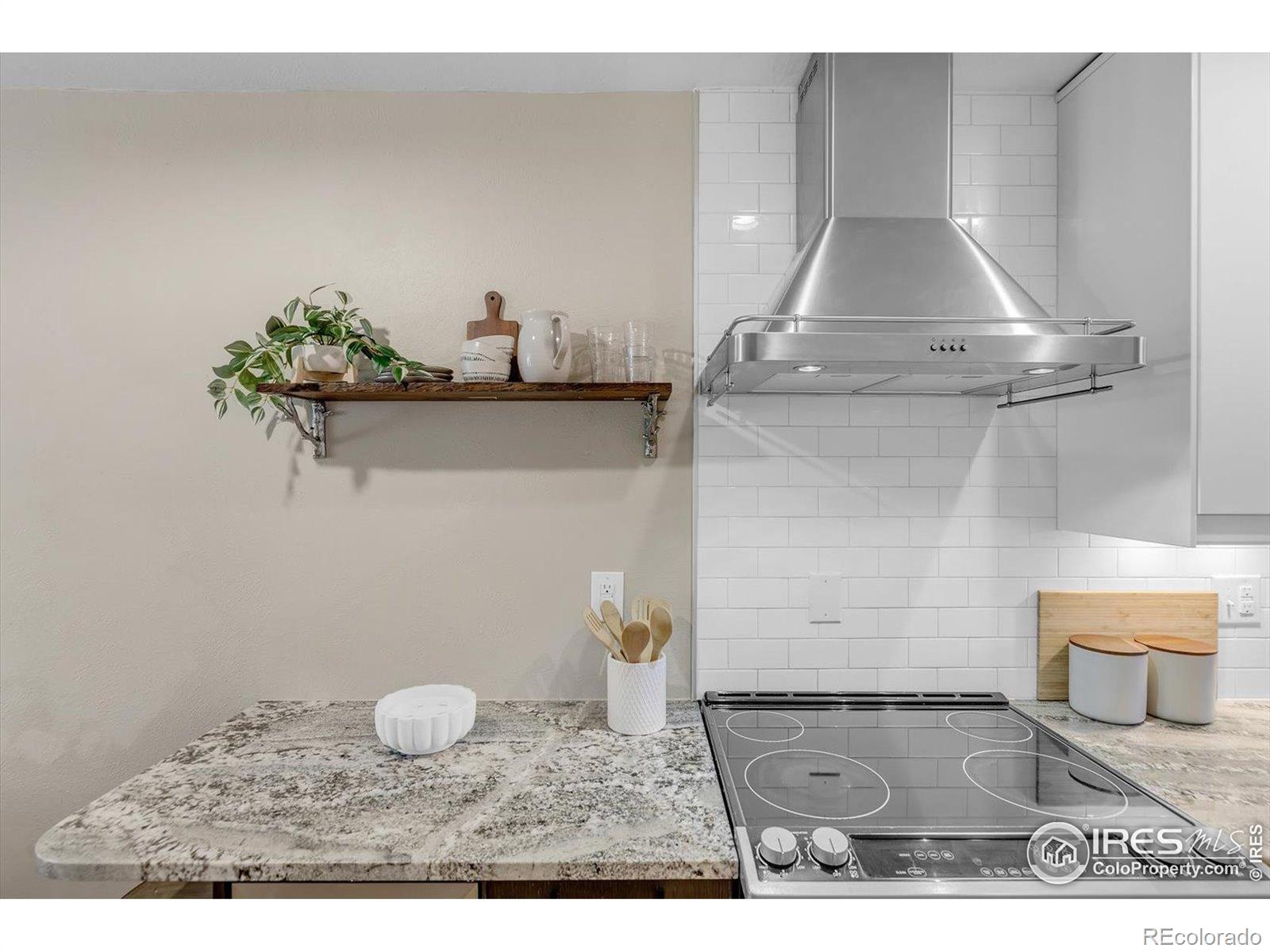 MLS Image #3 for 208  pearl street,boulder, Colorado