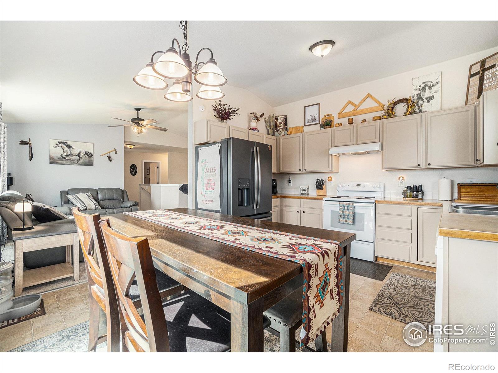 MLS Image #5 for 2034  birch avenue,greeley, Colorado