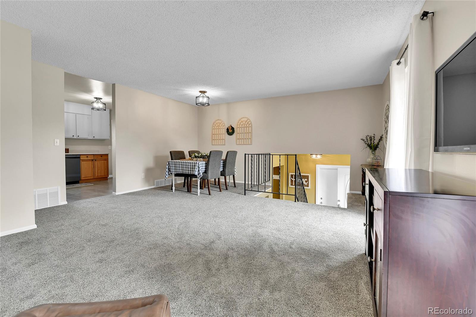 MLS Image #10 for 16025 e warren place,aurora, Colorado