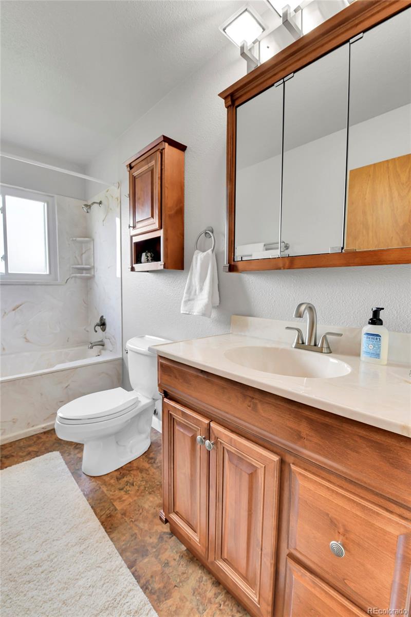 MLS Image #15 for 16025 e warren place,aurora, Colorado