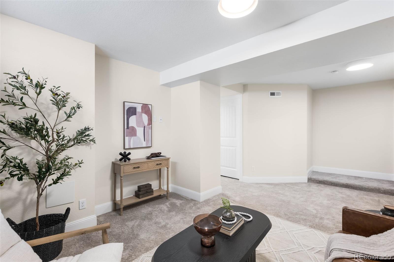 MLS Image #23 for 1469 s lincoln street,denver, Colorado