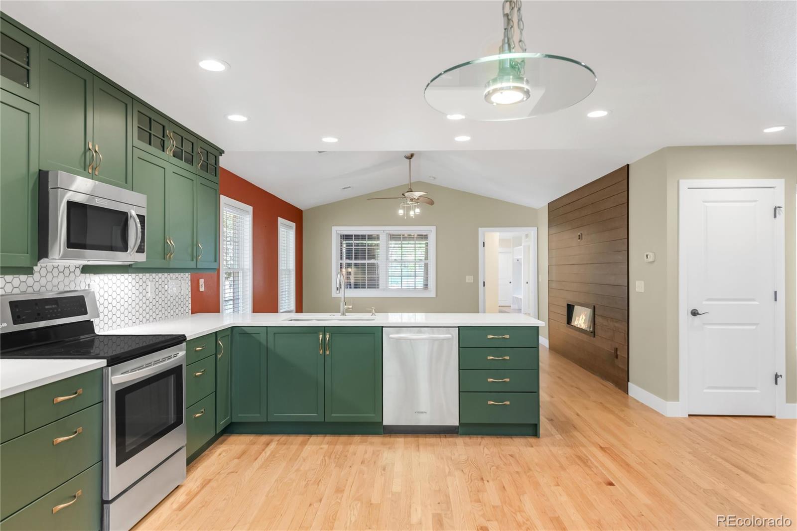 MLS Image #4 for 306 e iowa avenue,berthoud, Colorado