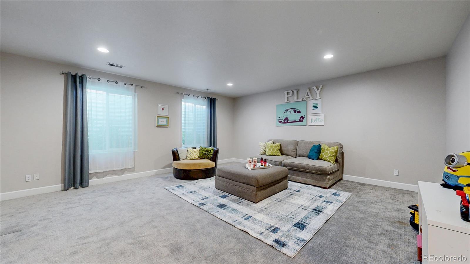 MLS Image #25 for 18009 e 47th place,denver, Colorado