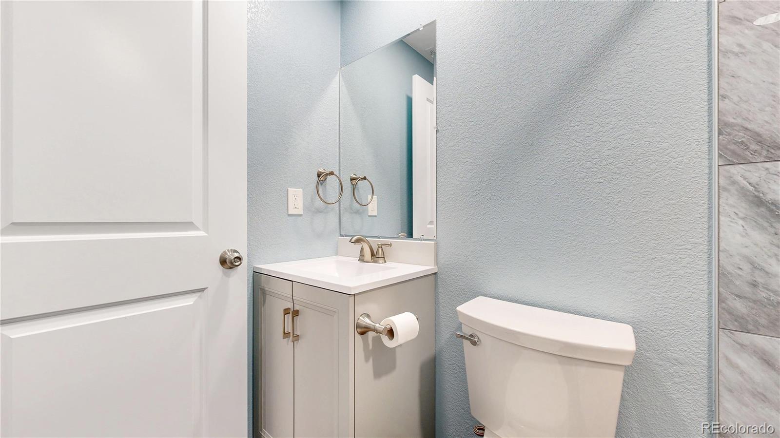 MLS Image #34 for 18009 e 47th place,denver, Colorado