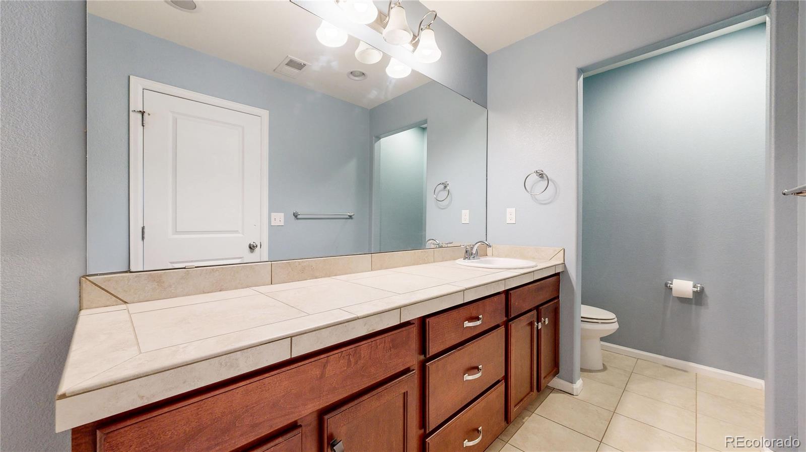 MLS Image #40 for 18009 e 47th place,denver, Colorado