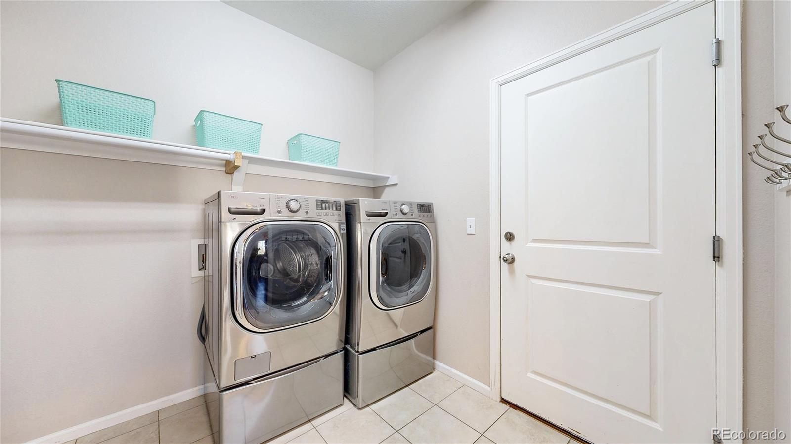 MLS Image #41 for 18009 e 47th place,denver, Colorado