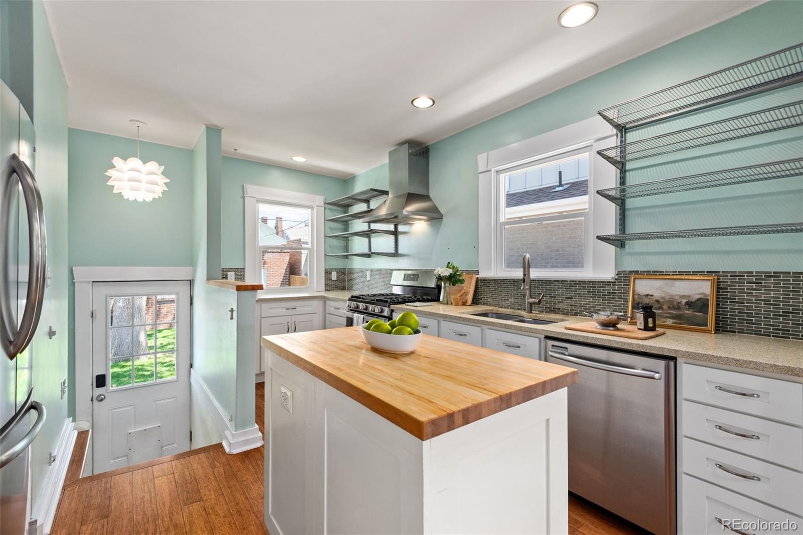 MLS Image #15 for 3332 n vine street,denver, Colorado