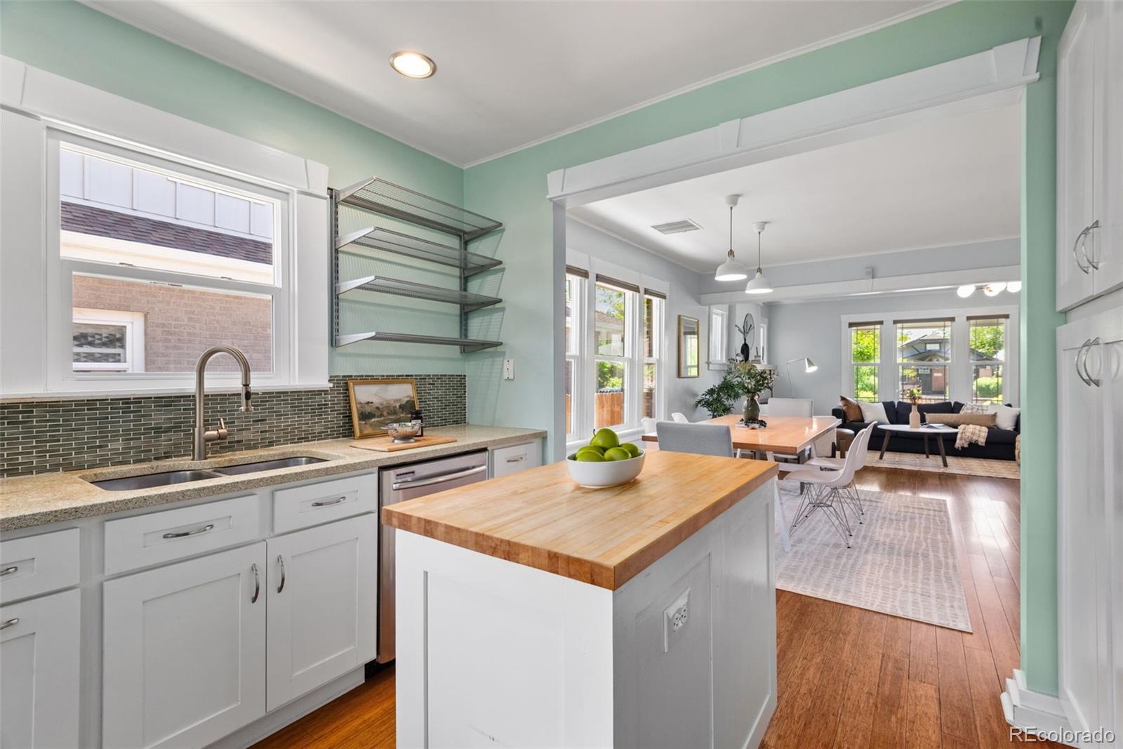MLS Image #16 for 3332 n vine street,denver, Colorado