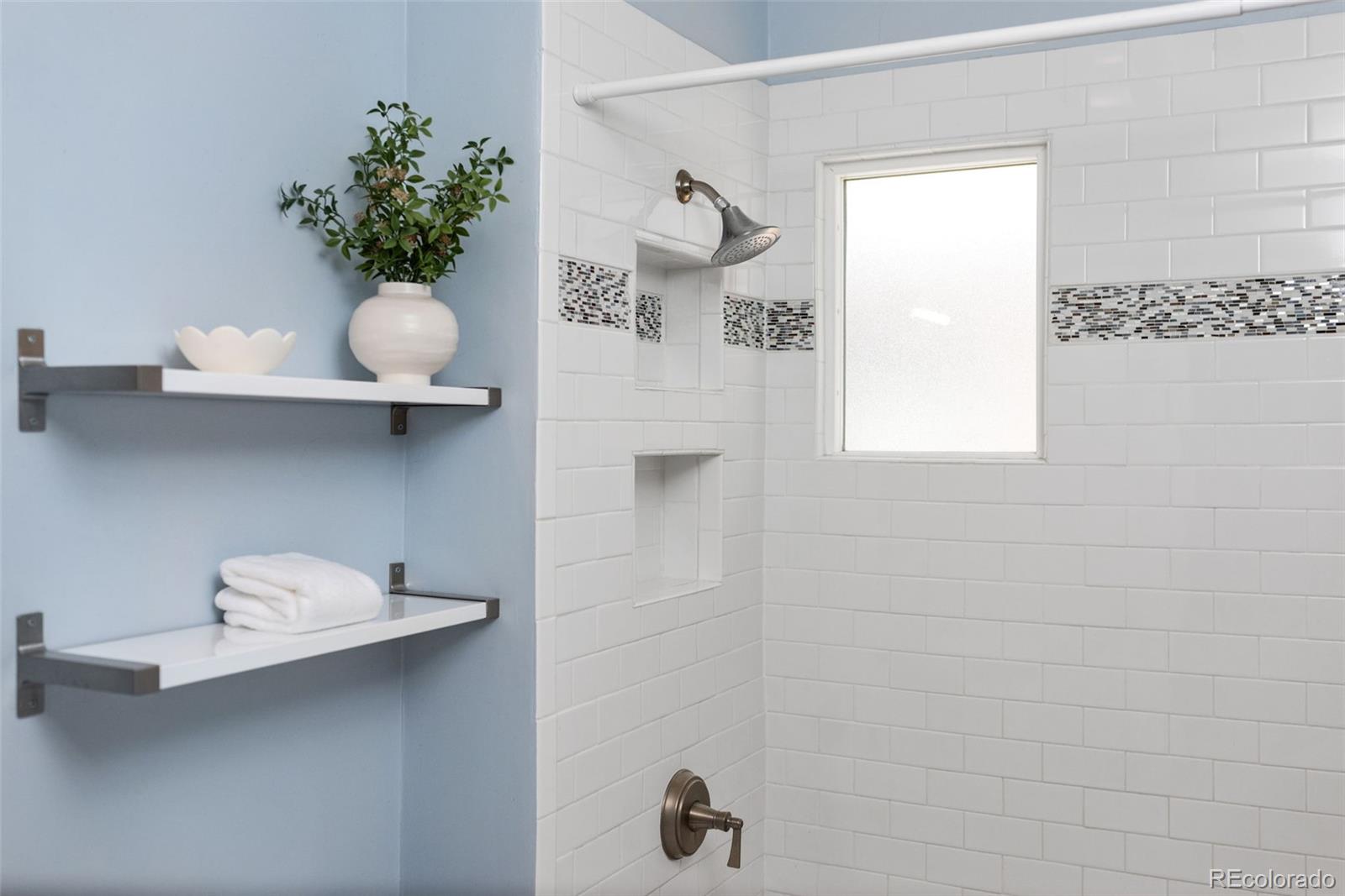 MLS Image #24 for 3332 n vine street,denver, Colorado