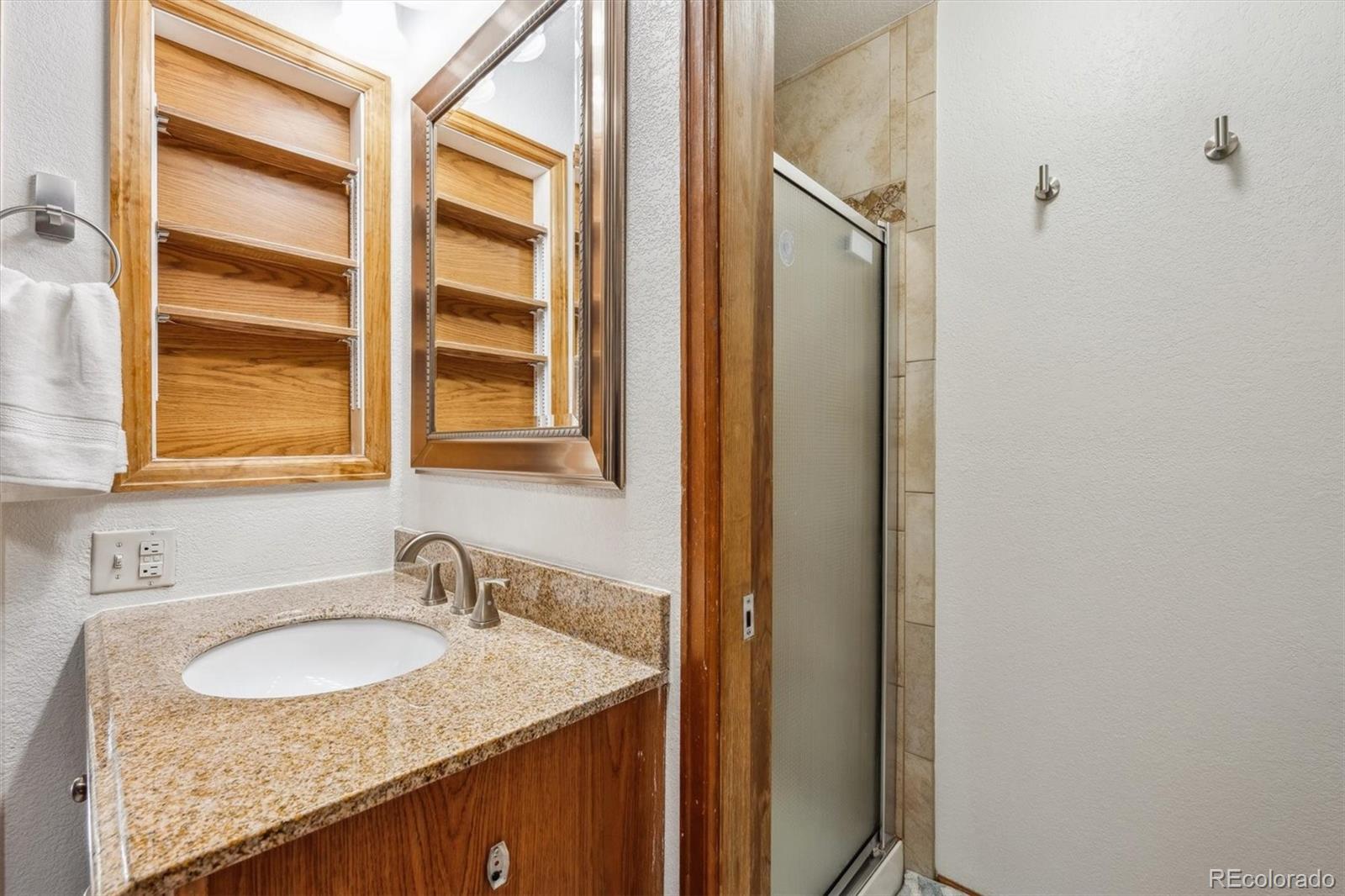 MLS Image #12 for 11431 w lake drive,littleton, Colorado