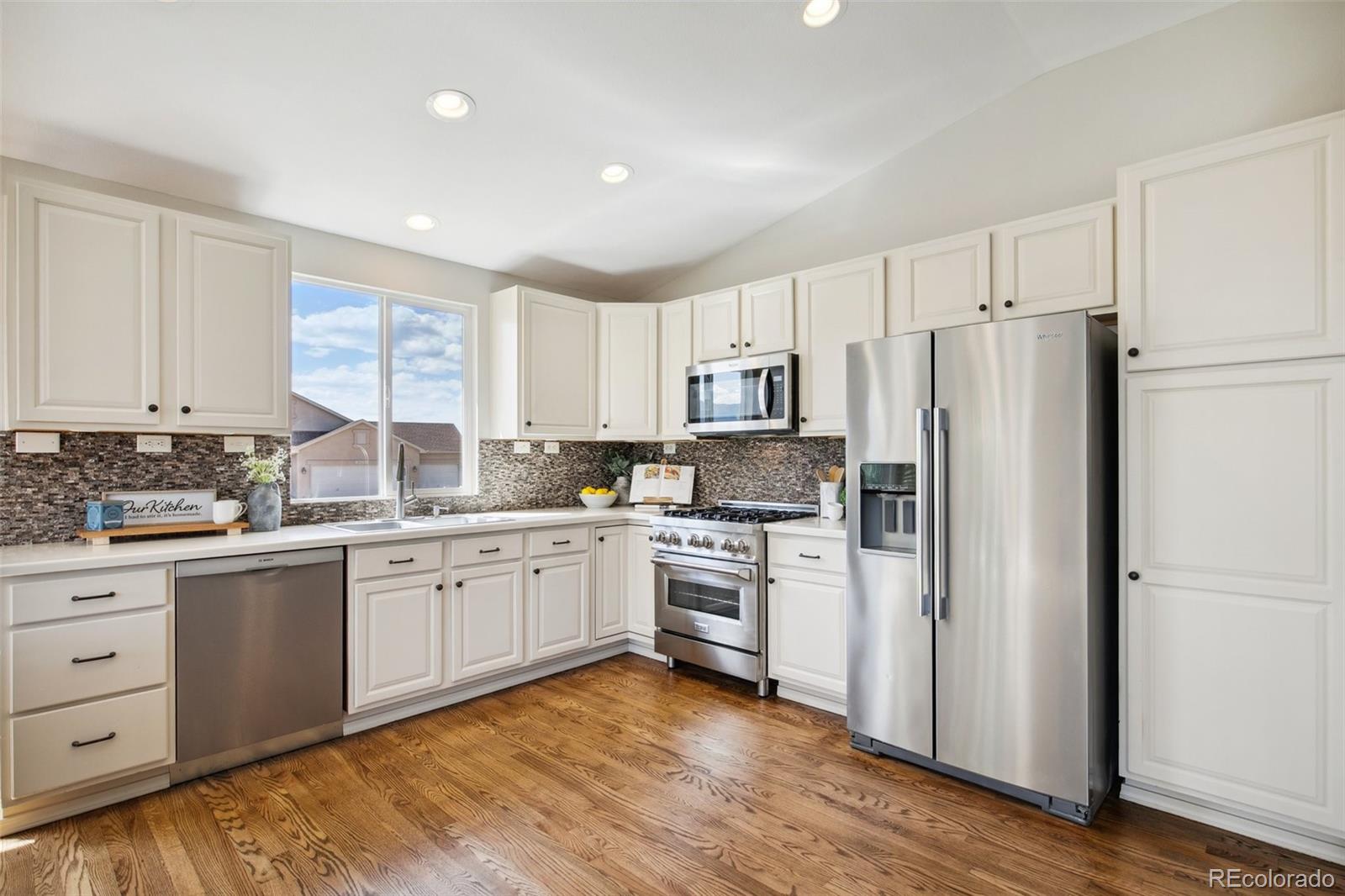 MLS Image #7 for 393  homeland court,colorado springs, Colorado