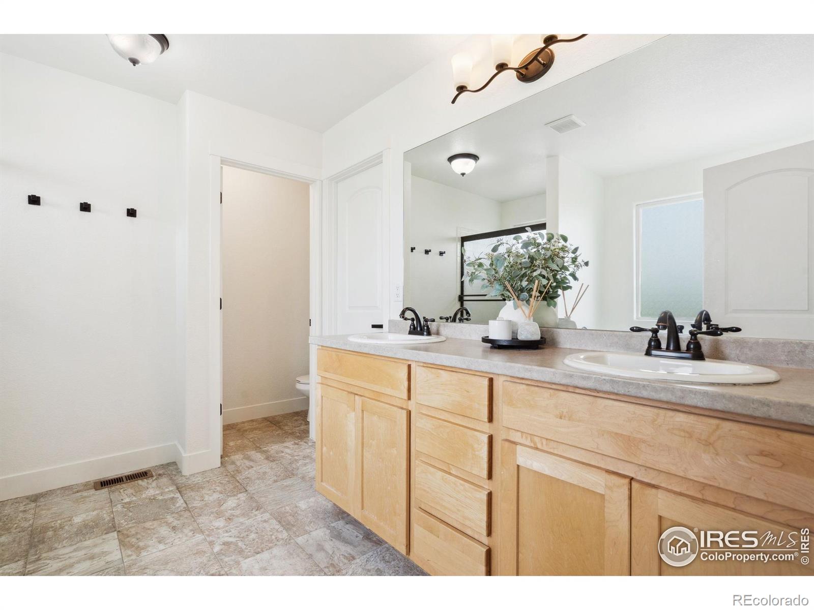 MLS Image #14 for 8794  16th st rd,greeley, Colorado