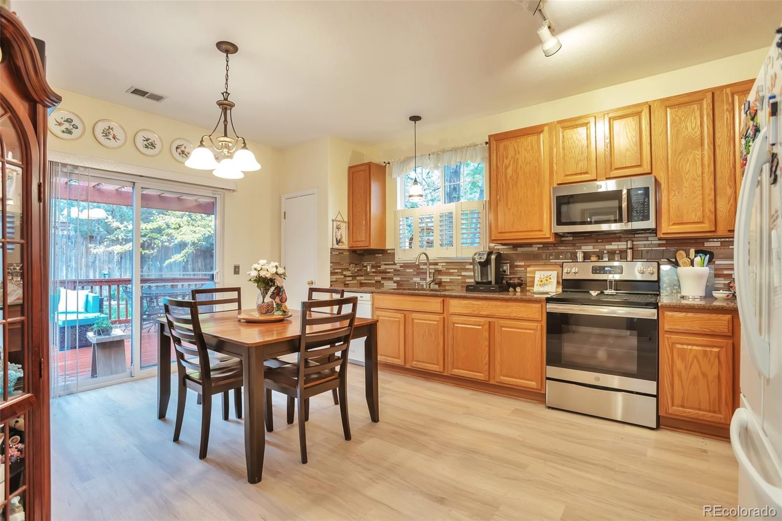 MLS Image #8 for 18619 e vassar drive,aurora, Colorado