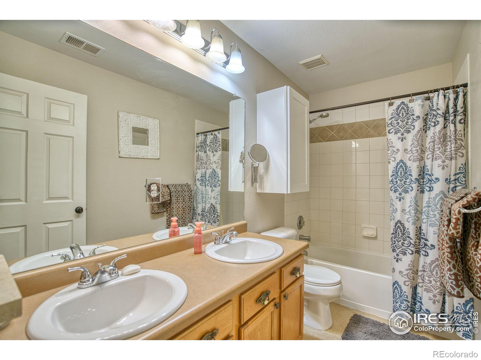MLS Image #26 for 10048  granby street,commerce city, Colorado