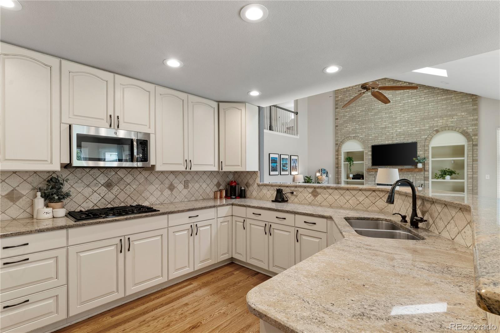 MLS Image #11 for 8833  maplewood drive,highlands ranch, Colorado