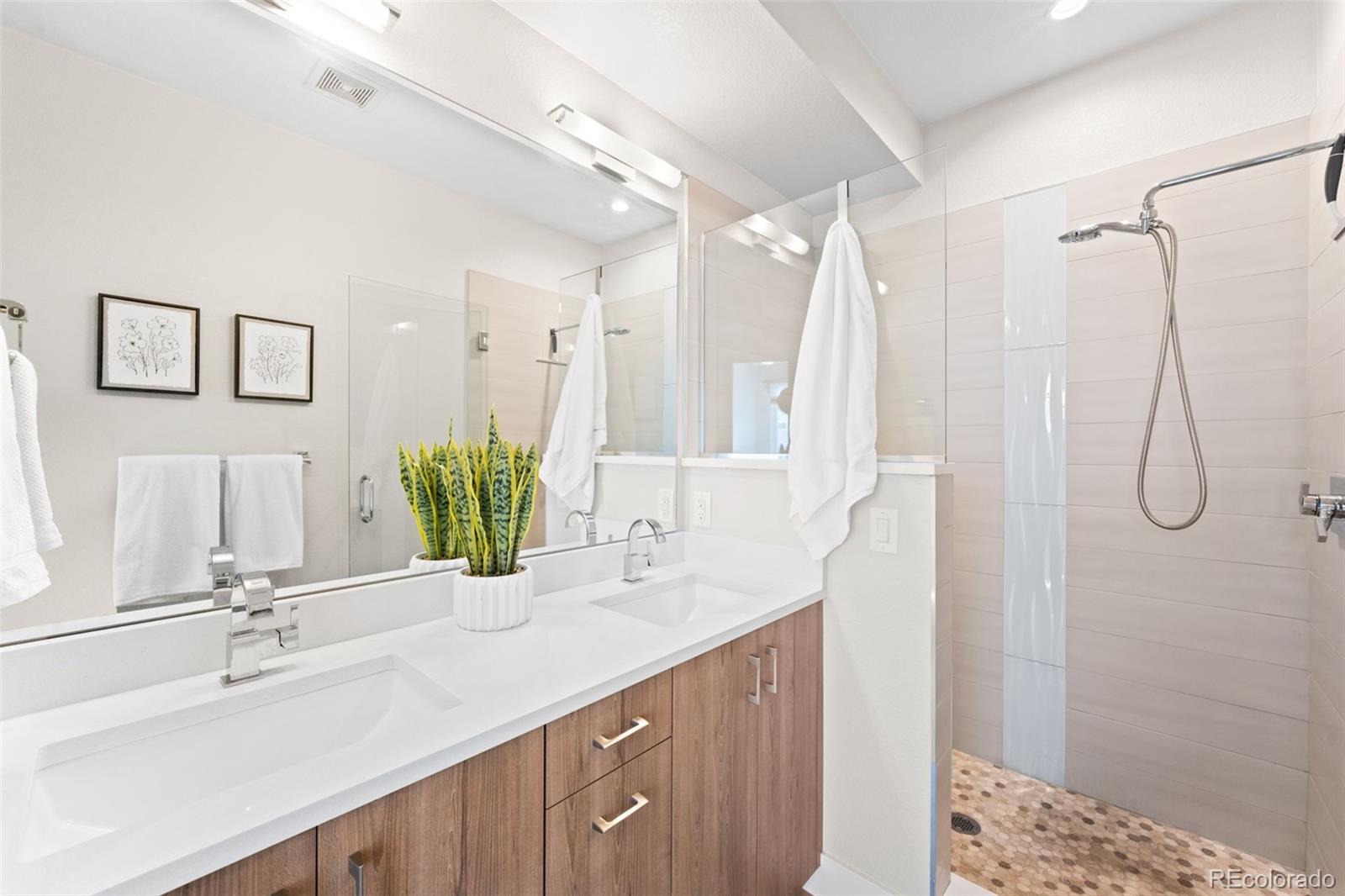 MLS Image #13 for 1836  grove street,denver, Colorado