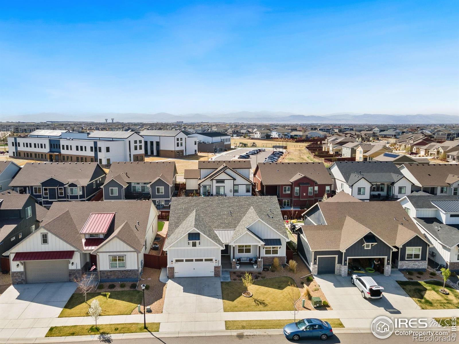 MLS Image #33 for 2004  day spring drive,windsor, Colorado