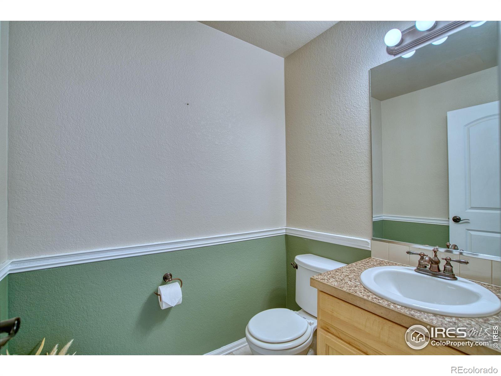 MLS Image #13 for 2069  vineyard court,windsor, Colorado