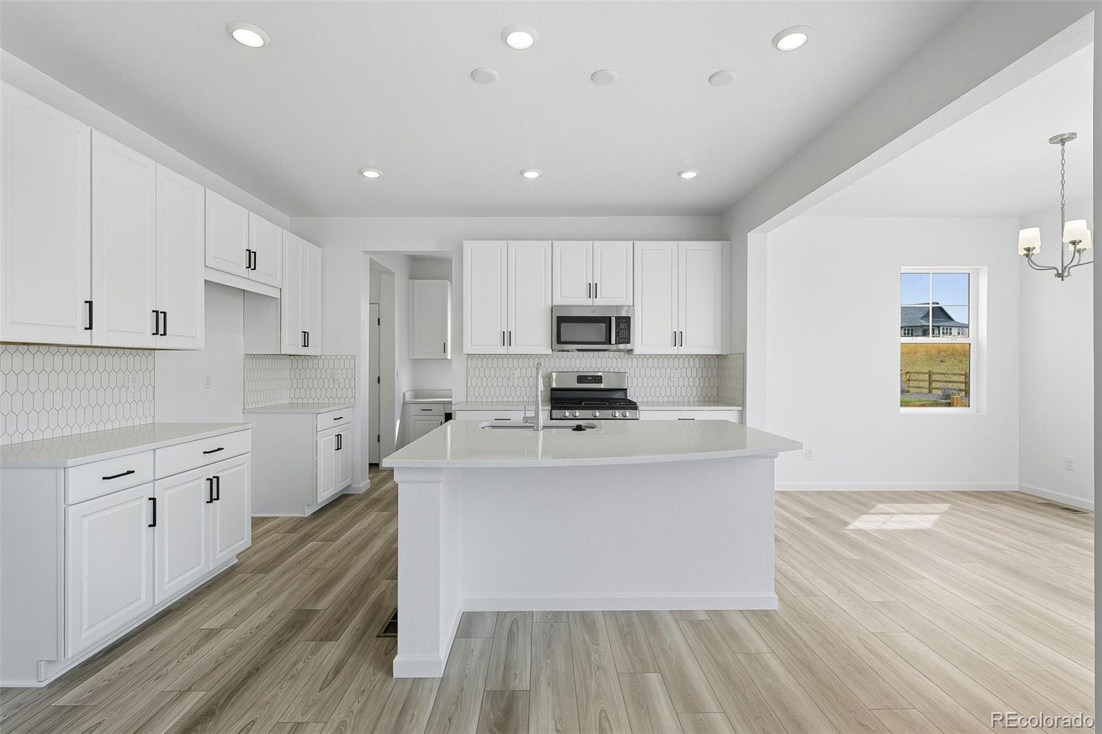 MLS Image #11 for 39733  penn road,elizabeth, Colorado