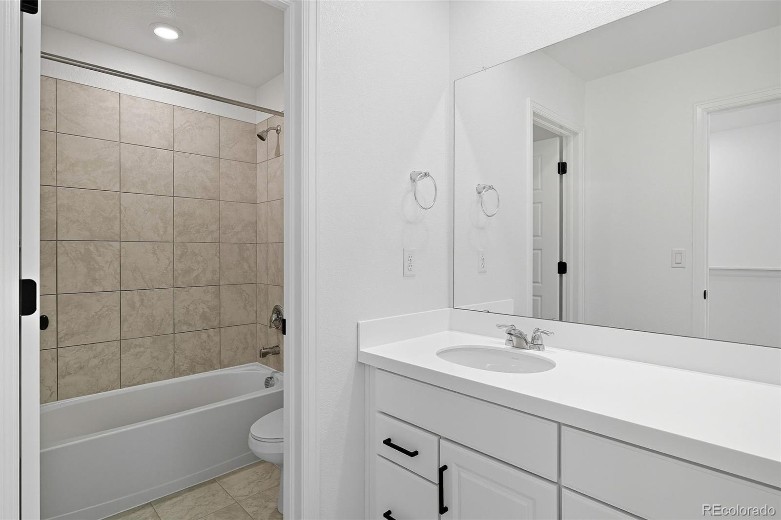 MLS Image #23 for 39733  penn road,elizabeth, Colorado