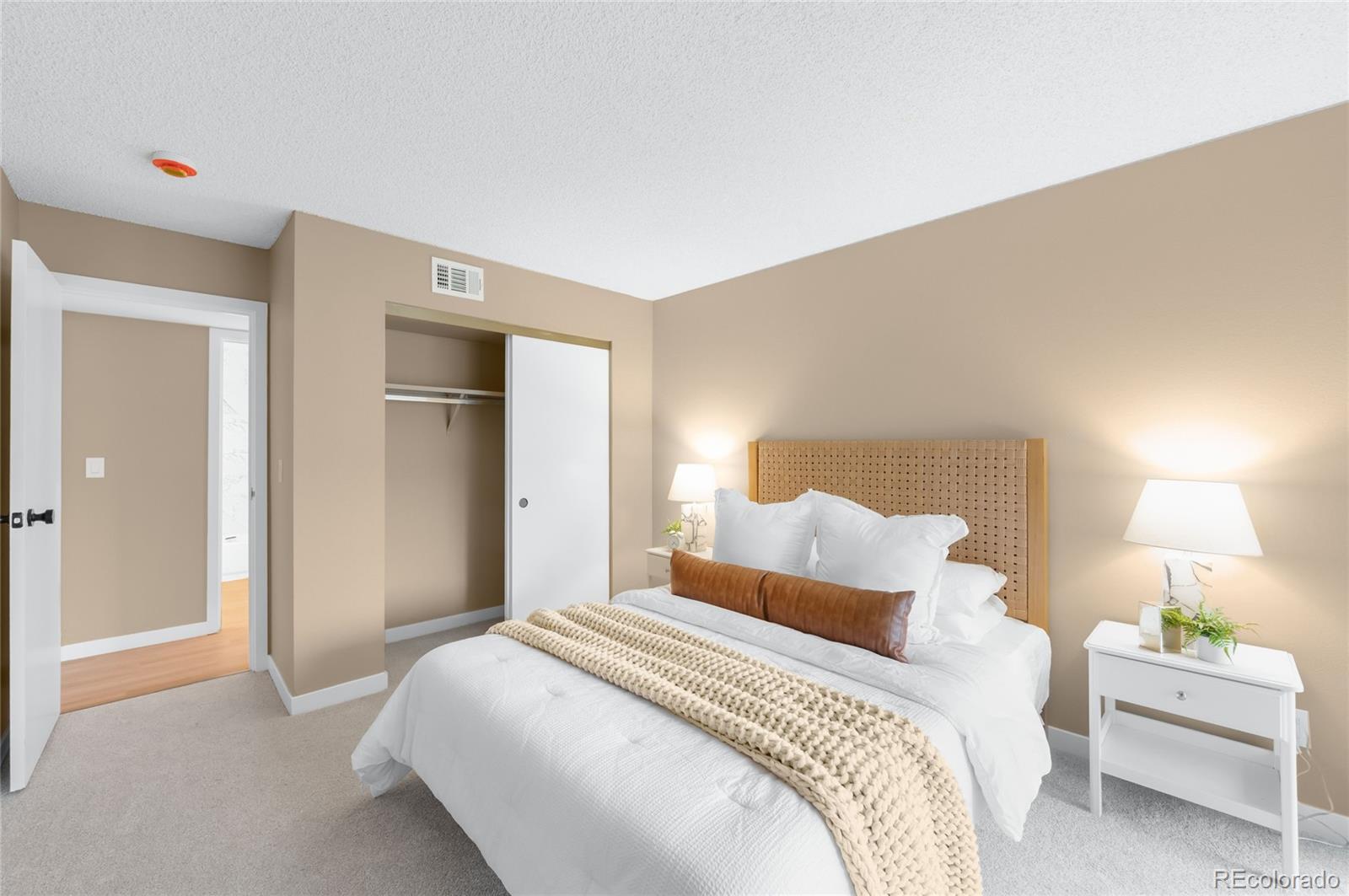 MLS Image #9 for 921 s walden street ,aurora, Colorado