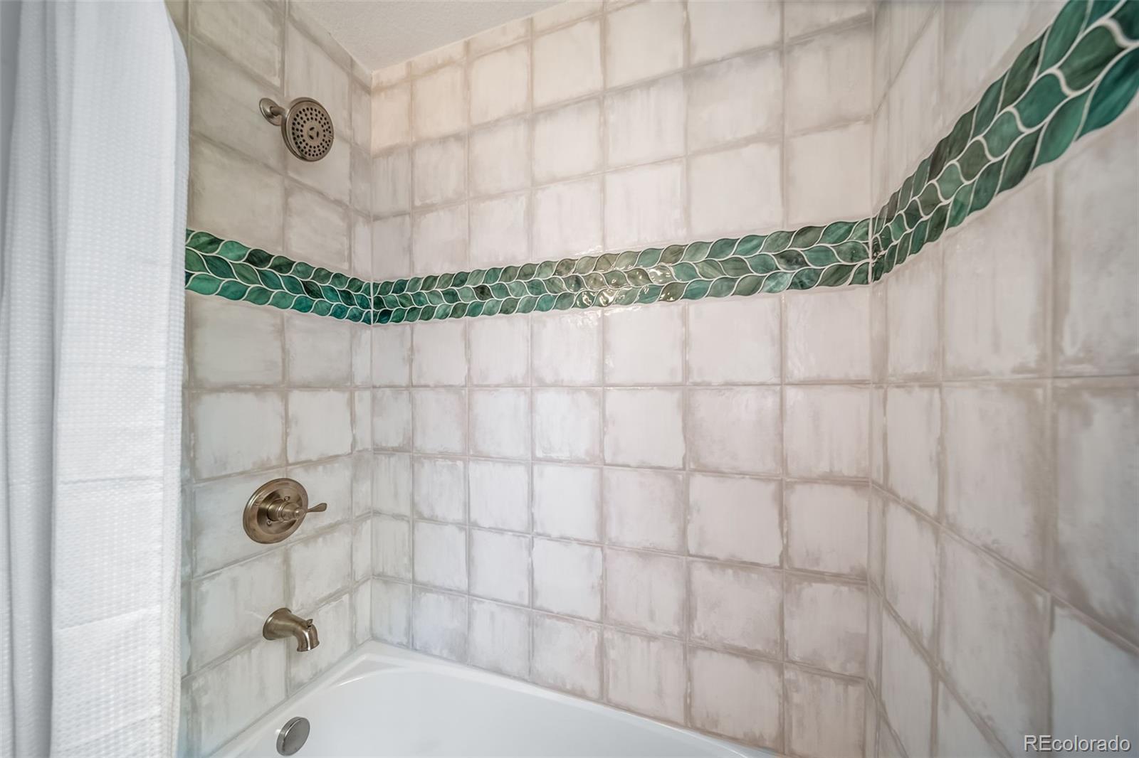 MLS Image #23 for 4640 w ellsworth avenue,denver, Colorado
